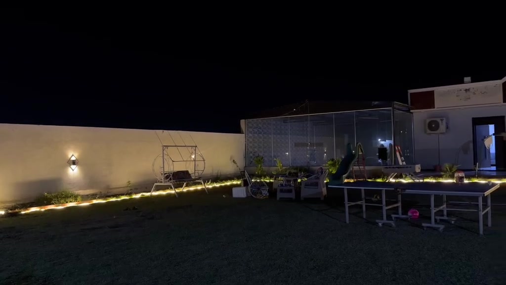 عروضنا ما تخلص 😉
زبائن الكرام سوينة لكم عرض لفترة محددوة مع مزرعه الماسه 💎💎
سعر الشفت الصباحي 250 ❌
صار  بس 175 ✔️ 
سعر الشفت المسائي 300 ❌
صار بس 225 ✔️
💫🌴 مـزرعه الماسه💎💎
ه – راحتك الخاصة في قلب بغداد 🌴💫
استرِخه… وانسى اجواء  المدينة 🌿
هنا المكان الذي يجمع الراحة والرفاهية والطبيعة في تجربة ما تتكرر!
تفاصيل مزرعه 🌸🙅‍♂️
مسبح داخلي 🏊‍♂️
جلسات مطله على المسبح 🪑
حديقه بمساحه واسعه 🌸
صاله 🛋️
غرف منام 🛏️
مكان خاص للشواء 🔥
صحيات 🚽
موقف للسيارات 🚘
كهرباء 24 💡

***********
