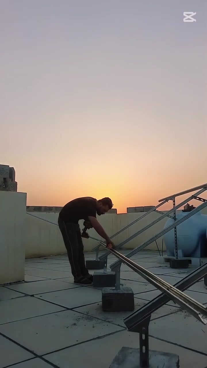 عروض جديدة مكتب المهندس للطاقة الشمسية 
حتى نفاذ الكمية
15 أمبير نهاري / 15 أمبير ليلي
الإنفيرتر: 6 كيلوواط  – ضمان 2سنة
البطارية:15 كيلوواط  – ضمان 5 سنوات
الألواح: 8 ألواح لونجي x10
السعر الكلي: 6,500,000
***********  المبيعات
#الطاقة_الشمسية
#الطاقة_البديلة
#الواح_الشمسية
#المولدات
