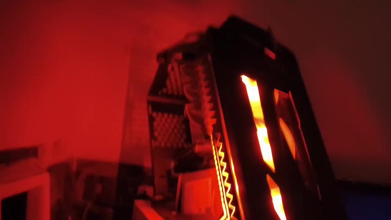 Nسلام عليكم كيس للبيع كارت 4 فانات مع كونترول تحكم الوان كارت شاشة GTX 730 4GB المعالجIntel Corei5 gen 3 العب عليهاGTA 45 فريم  راماتDDR3 8 مكاني بغداد المحمودية  السعر225 ***********
