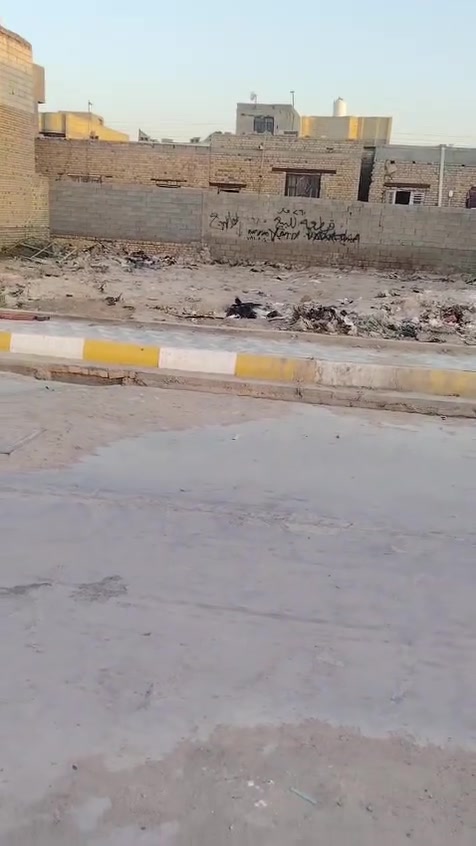السلام عليكم قطعة مميزة للبيع

الموقع حي المنتظر قرب أسواق الكناني على طريق  المشاية مباشر 

واجهة مباشرة على الحديقة و شارع الرئيسي 
قطعة الوحيدة بالفرع كاملة 
 موقع هادئ و مميز 
مساحة 260 متر 
واجهة 13 × 20 
مثل ما موضح بالتصوير للاستفسار التواصل على الخاص او على الرقم 

***********
