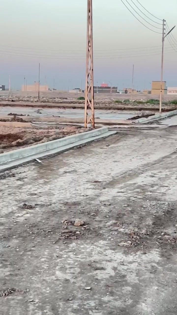 🏡 للبيع قطعة أرض مميزة – قرار 25

📐 المساحة: 200 متر
📍 الموقع: بوب الشام قرب شركة الكرار
🚗 تبعد عن الشارع العام حوالي 500 متر
🛡️ مسوين بيها إنذار
✨ موقع ممتاز ومناسب للسكن
🔺الارض محدولة سبيس 
❗️الاراضي اللي ادنى موقع جاي تنعرض 25 مليون و اكثر

💰 السعر المطلوب: 27 مليون

📞 للاستفسار والتواصل:
***********
***********

نص مكتوب في الصور:
- الشارع العام طريق الشعب
- الشارع الرئيسي