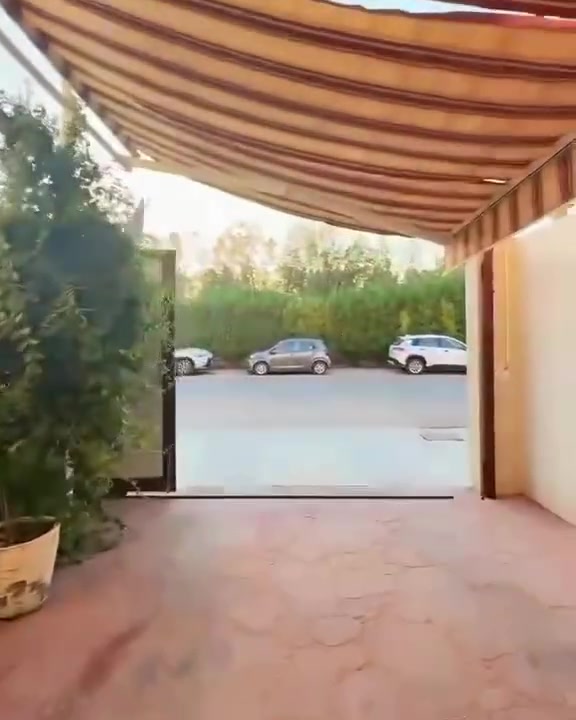 سلام عليكم بيت في مجمع الدرة للبيع رقم الدار 7
للاستفسار والتواصل ***********
