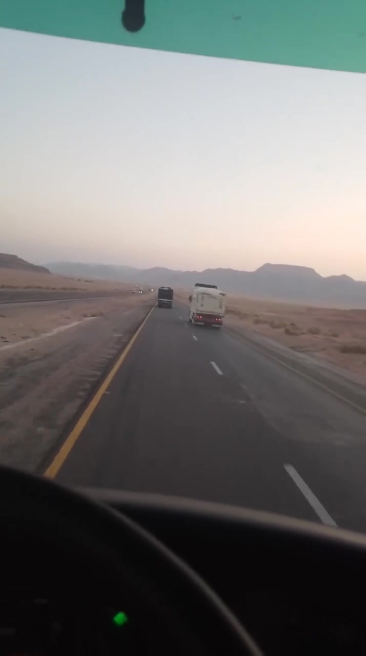 السلام عليكم
سايق قديم وعندي فيزا بعد بيها شهرين وحاليا كاعد الي يريد سايق خبره ومشتغل على العقبه عمان اي مكان الي يريد سايق يجي خاص براد بدي سطحه اني حاضر 
الاتصال على الرقم  مكاني الفلوجة 

*********** واتس مع اتصال 
@إشارة
