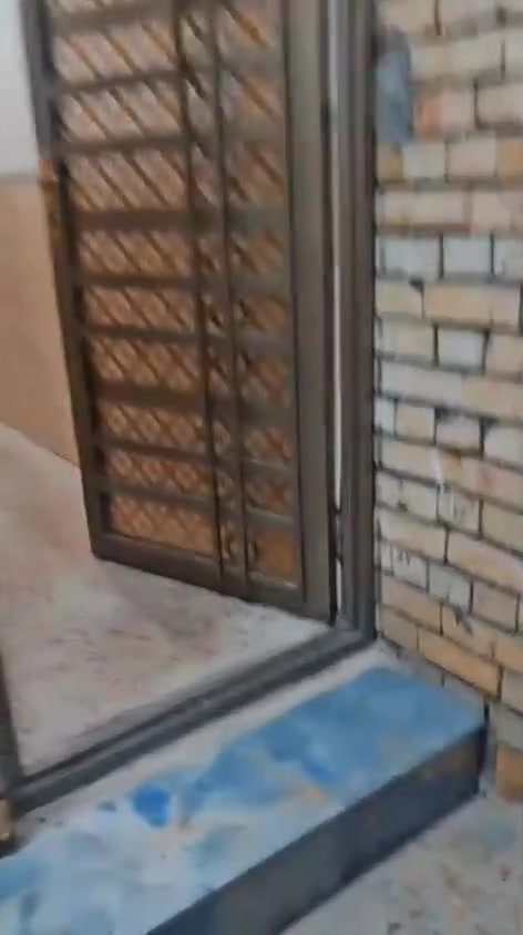 بيت البيع
المساحه ١٠٠ متر 
المكان حي كوفه 
رقم ***********
