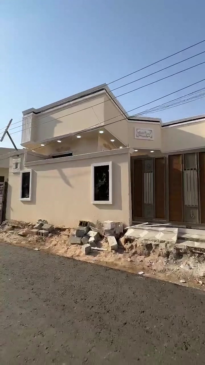 بيت البيع طابو زراعي عراقي اصولي مساحت البيت 200 متر يحتوي البيت على قرف عدد 2 وستقبال وصاله ومطبخ وصحيات العنوان البصرة أبو الخصيب الطريزاويه السعر 115 مليون وبي مجال الستفسار نتصل على الرقم *********** بي واتساب
