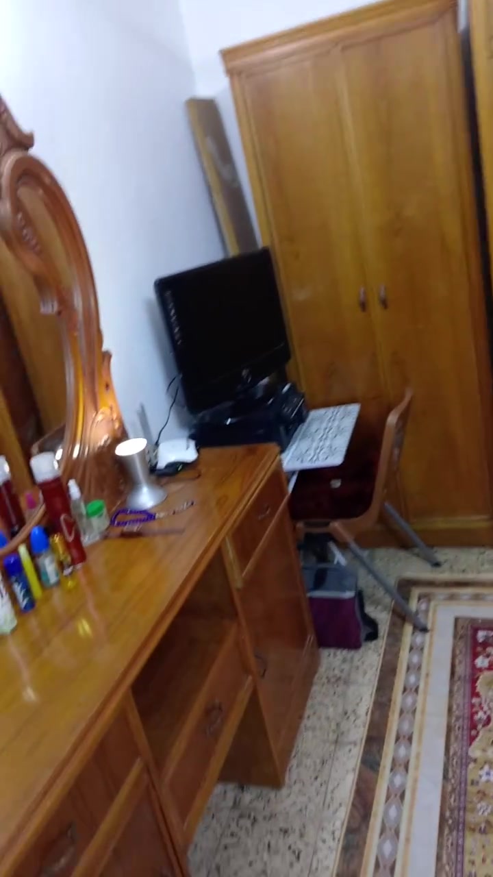 السلام عليكم
غرفة نوم تزكام للبيع جديدة سعر مليون ٢٥٠ الف دينار العنوان بغداد حي العامل ***********
