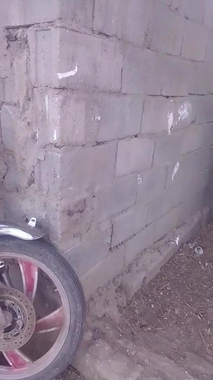 سلام عليكم درجة للبيع جونده سعر 125وبيه مجال  
نوقصه بريك وره!! ل خاص مفتوح
***********
