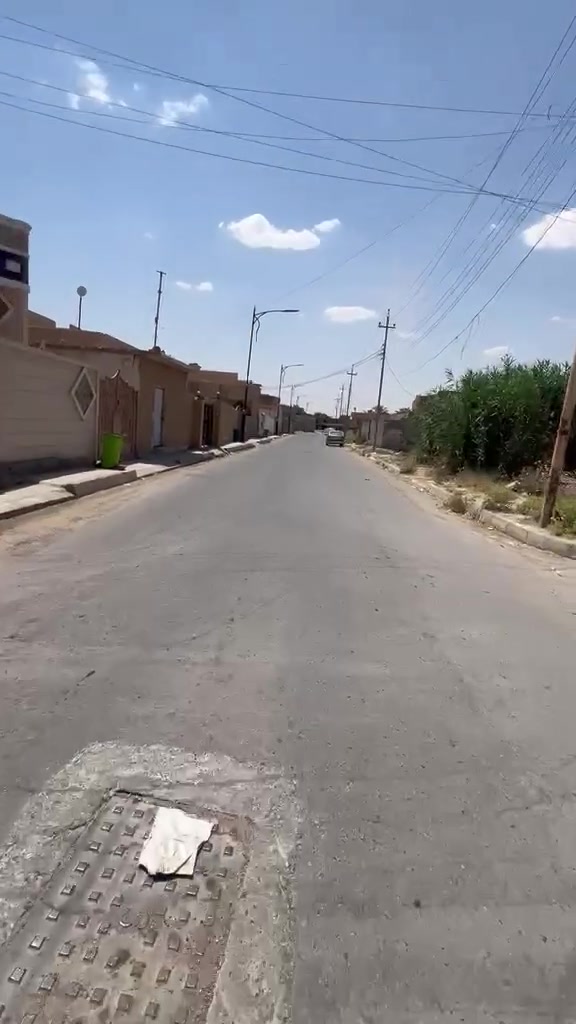 السلام عليكم 💙

قطعه ارض للبيع في  بيجي حي العصري 📍✅

المساحه : 320 متر ركن بطحي ✅

الواجهه : 20 النزال 16 

القطعه مميزه جدا و قريبة على الشارع الرئيسي 📍✅

مدخل المستشفى او شارع المستشفى تبعد عنها 100 متر 

عرض الشارع : 15 متر ✅

 
*********** 📞

