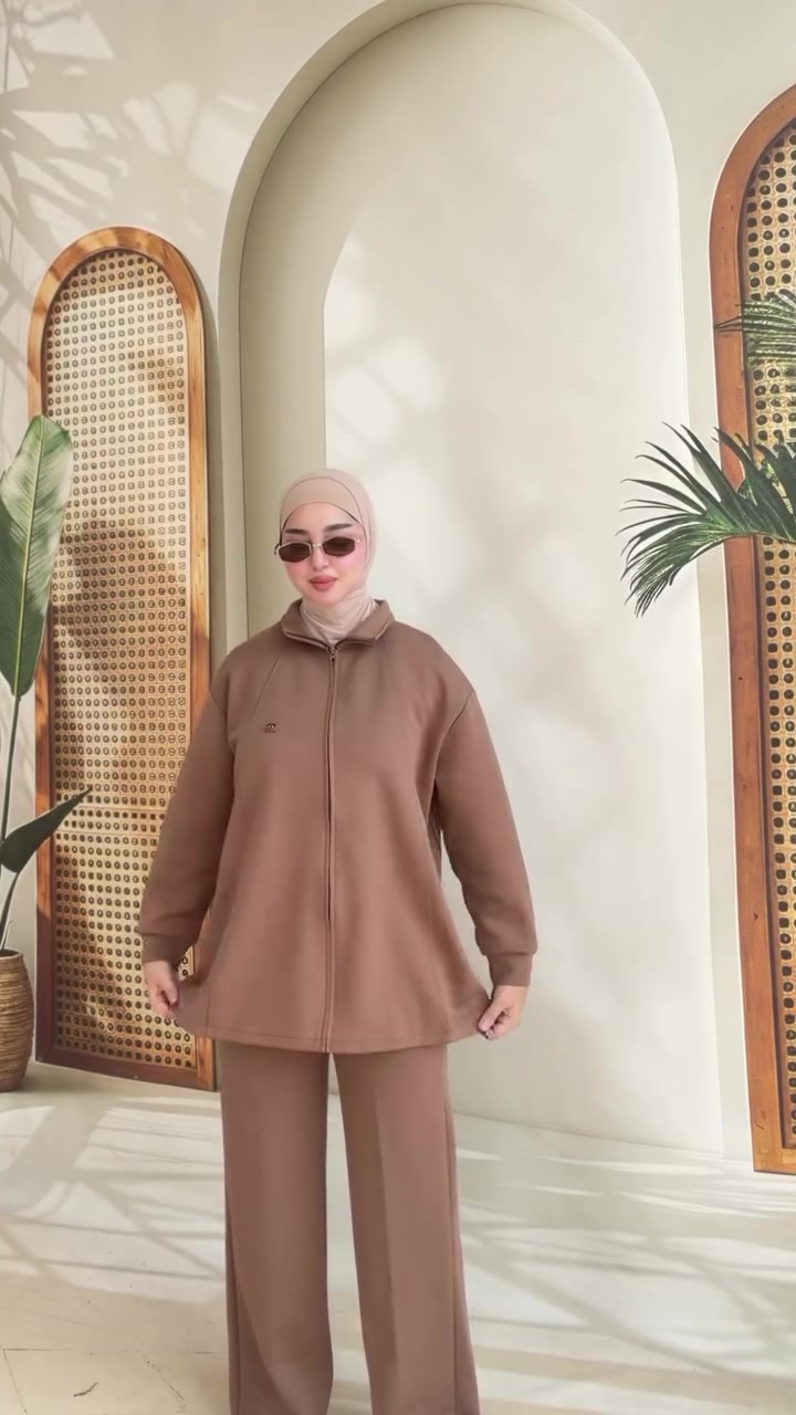 جمال سوت  متوفر ٣ الوان 
قياسات ٣٨/٤٠/٤٢/٤٤
