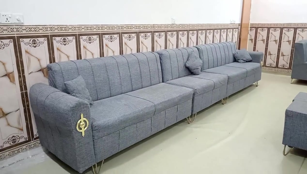 بغداد تاجي ***********
سلام عليكم للبيع ديوان كلش جبير ونضيف جداً اي خلل مابي اشتريته ٧٥٠ ابيعه ٦٠٠ قفل قفل سبب بيع غيرت البيت
