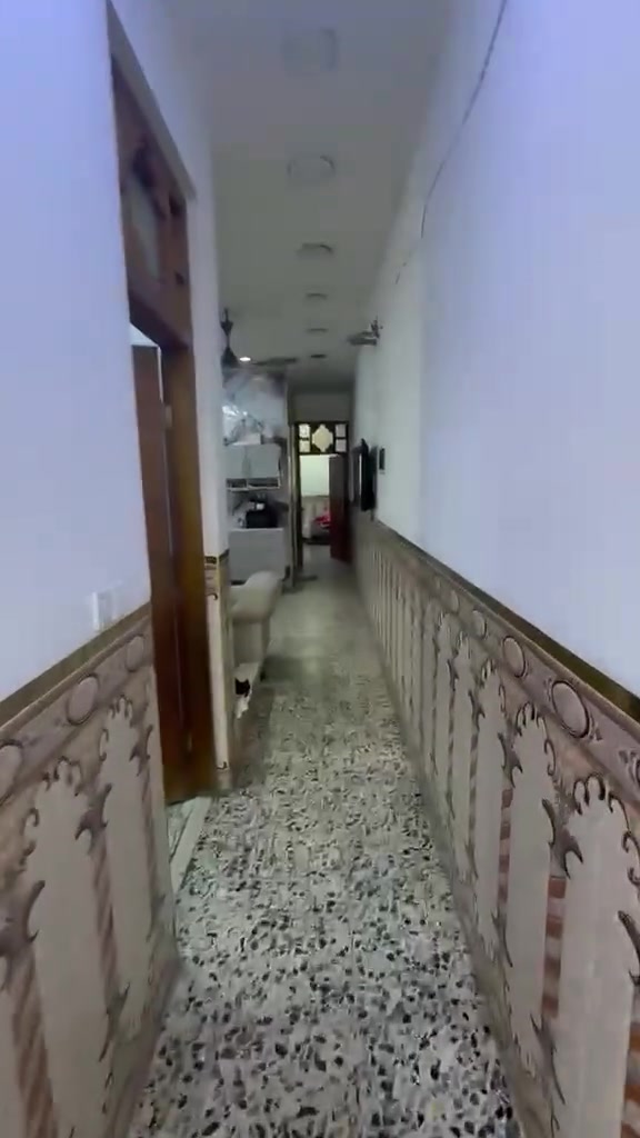 🏠 للبيع بيت زراعي مجهز وكامل

📐 المساحة: 100 متر
📏 عرض الواجهة: 5 متر
🏡 البيت: بناء حديث، مجهز وكامل وجاهز للسكن
💧 ماء متوفر
⚡ كهرباء متوفرة

📍 العنوان: الرئاسة، جاي من شارع 15، بالشارع العريض، خلف معمل الغاز.

💰 السعر: 95 مليون
🤝 وقابل للتفاوض للشراي 

📞 للتواصل والاستفسار: ***********
