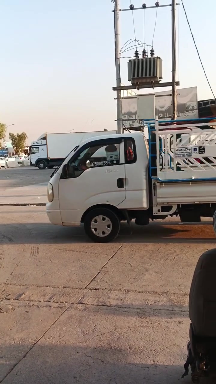 السلام عليكم محجل للبيع اربيلي  السعر 400.  ***********
