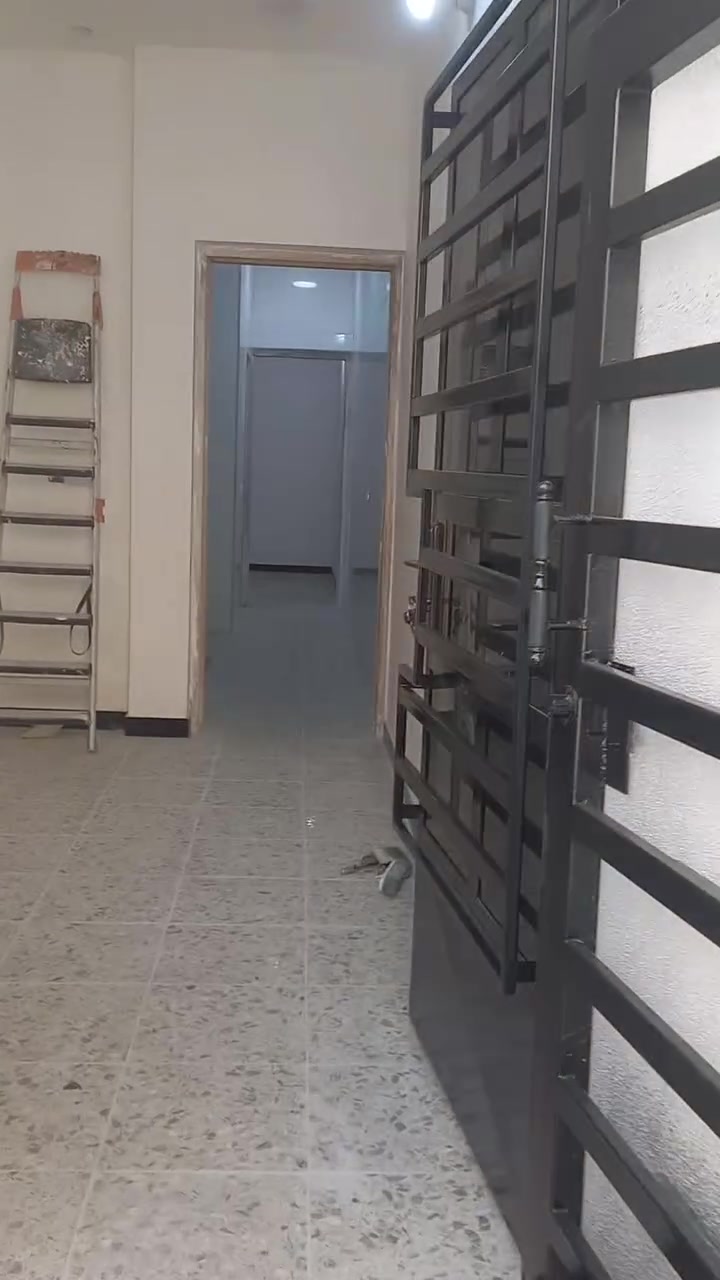 مشتمل للبيع المساحه 60جديد الواجهه 4 مسلح 
الطابق الاول ستقبال و خدمات و نوم
الطابق الثاني 2نوم و خدمات
العنوان بغداد الجديدة قرب محطه الكهرباء
***********مكتب سمير العبودي
