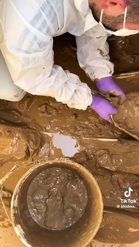 اجيك البيتك تواصل وياي واتساب ودلل شيطلع مـڼـڱ الف ڼـعمًـْ •اللّـہ̣̥ ***********
