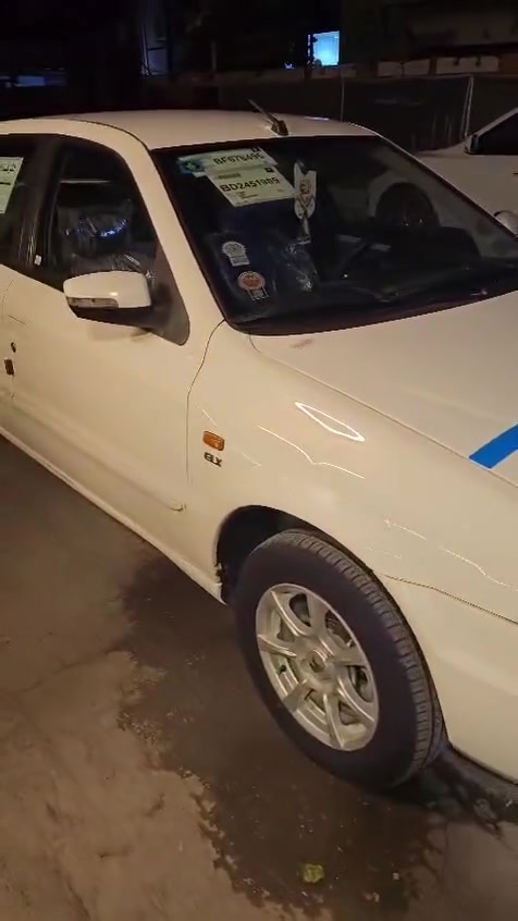 تفاصيل داخل المنشور

نص مكتوب في الصور:
- سلام عليكم عندي سمند سورن موديل 2012 سياره مكينة جديد صدر جديد تخم تاير سنوية جديدة رقم انكليزي السعر 45 ورقة مكينة سمند تبريد شغال ثلج تراي زيرو تليفون *********** بغداد مدينة الصدر الاورفلي