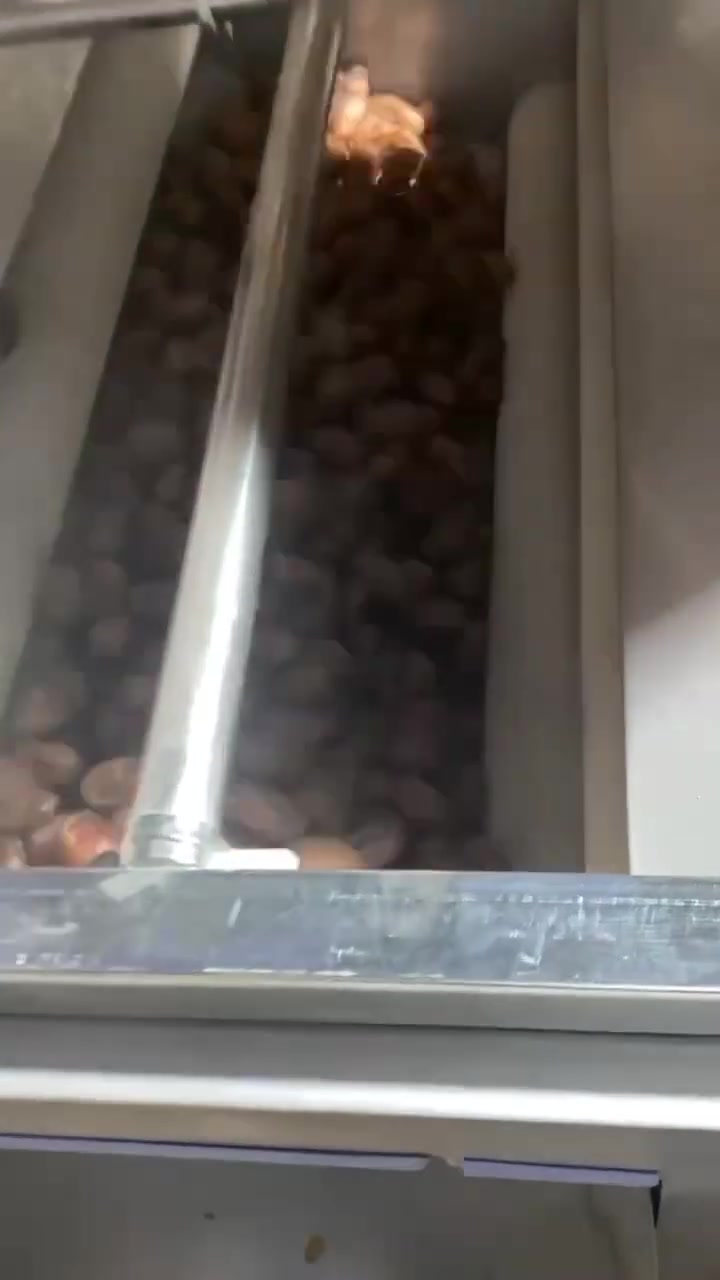 مكينة تنظيف وتلميع التمر
***********

