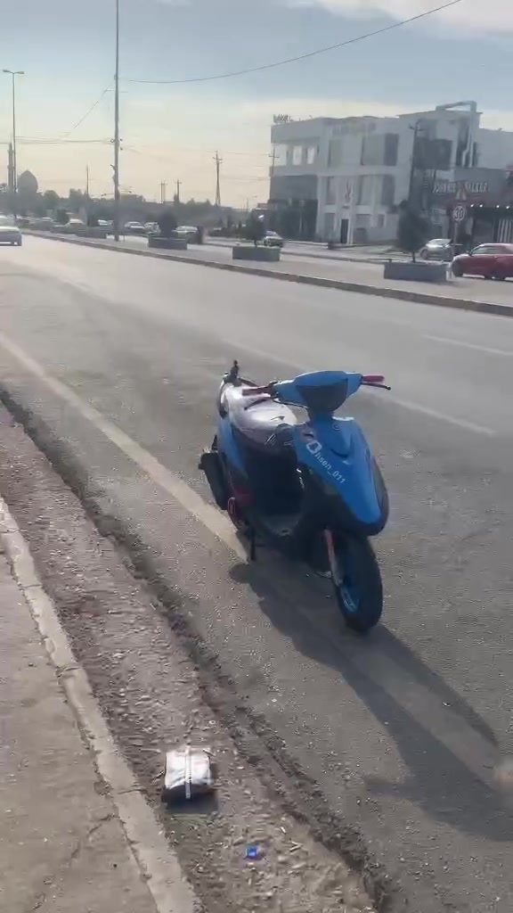 ماطور ماكس عدله للبيع محرك مامفتوح شرط كلشي شغال السعر مليون وبي مجال
الرقم ***********
