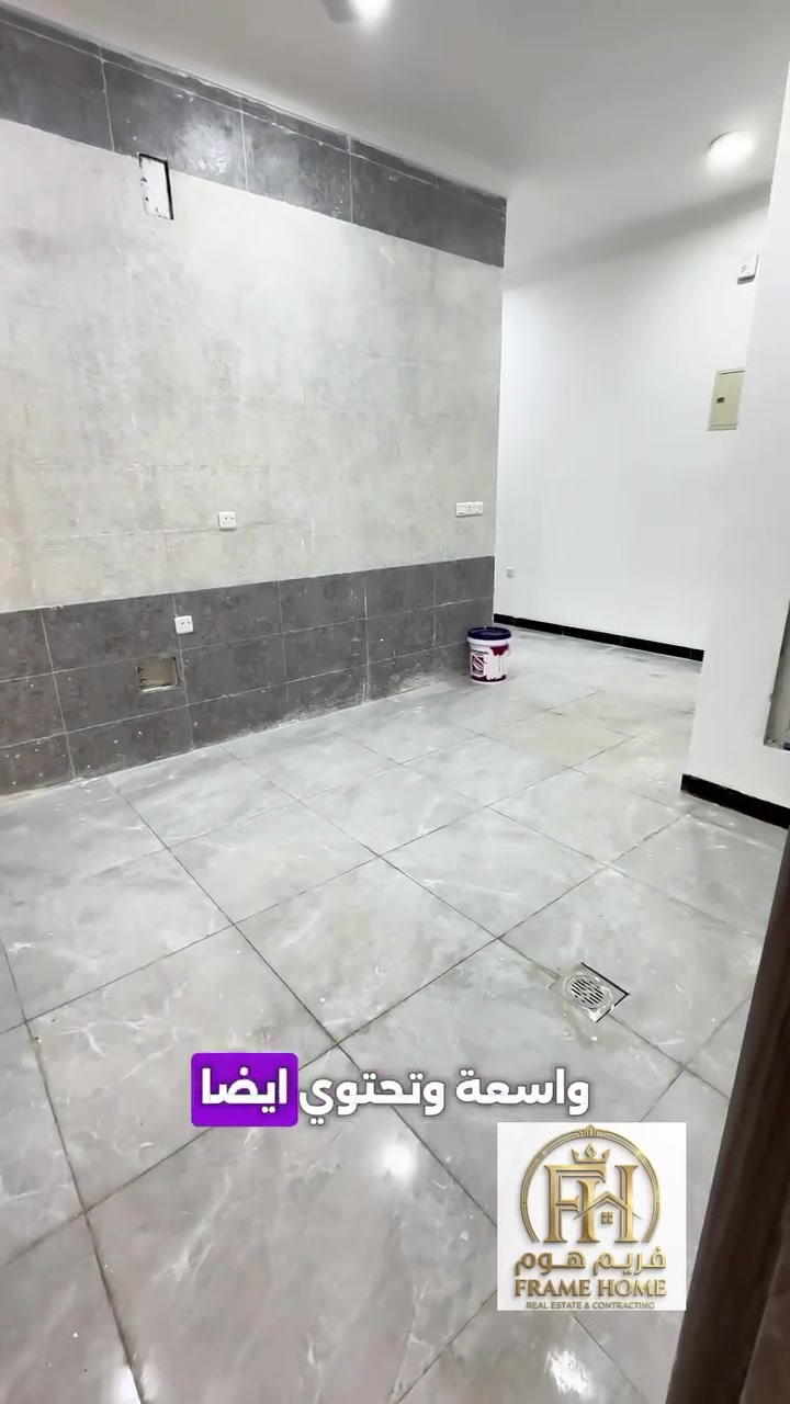 اعـلان رقم (26)
🏢 فرصة سكنية مميزة في قلب الداودي – العنوان الجديد للفخامة والراحة!
تبحث عن الأناقة، المساحات الواسعة، والموقع المميز؟ وفرنا لك وحدات سكنية بتصميم عصري وبناء حديث يلبي كافة تطلعاتك لعائلة عصرية تبحث عن الهدوء والتميز.
✨ تفاصيل الشقة:
 المساحة: 120 متر مربع بتصميم هندسي ذكي يستغل كل زاوية.
 التوزيع الداخلي: غرف نوم مريحة مصممة بعناية، وصالة واسعة بمعيشة مريحة ومساحات مفتوحة تمنح إضاءة طبيعية وشعوراً بالاتساع.
 المرافق: مطبخ عصري حديث متكامل، وعدد 2 صحيات (حمام ومرحاض بتجهيزات راقية).
 التصميم: بناء حديث وديكورات عصرية تواكب أحدث أساليب الديكور الداخلي.
📍 الموقع: بغداد - الداودي (قريب من كافة الخدمات، الأسواق، وطرق النقل الرئيسية).
للتواصل:-***********
