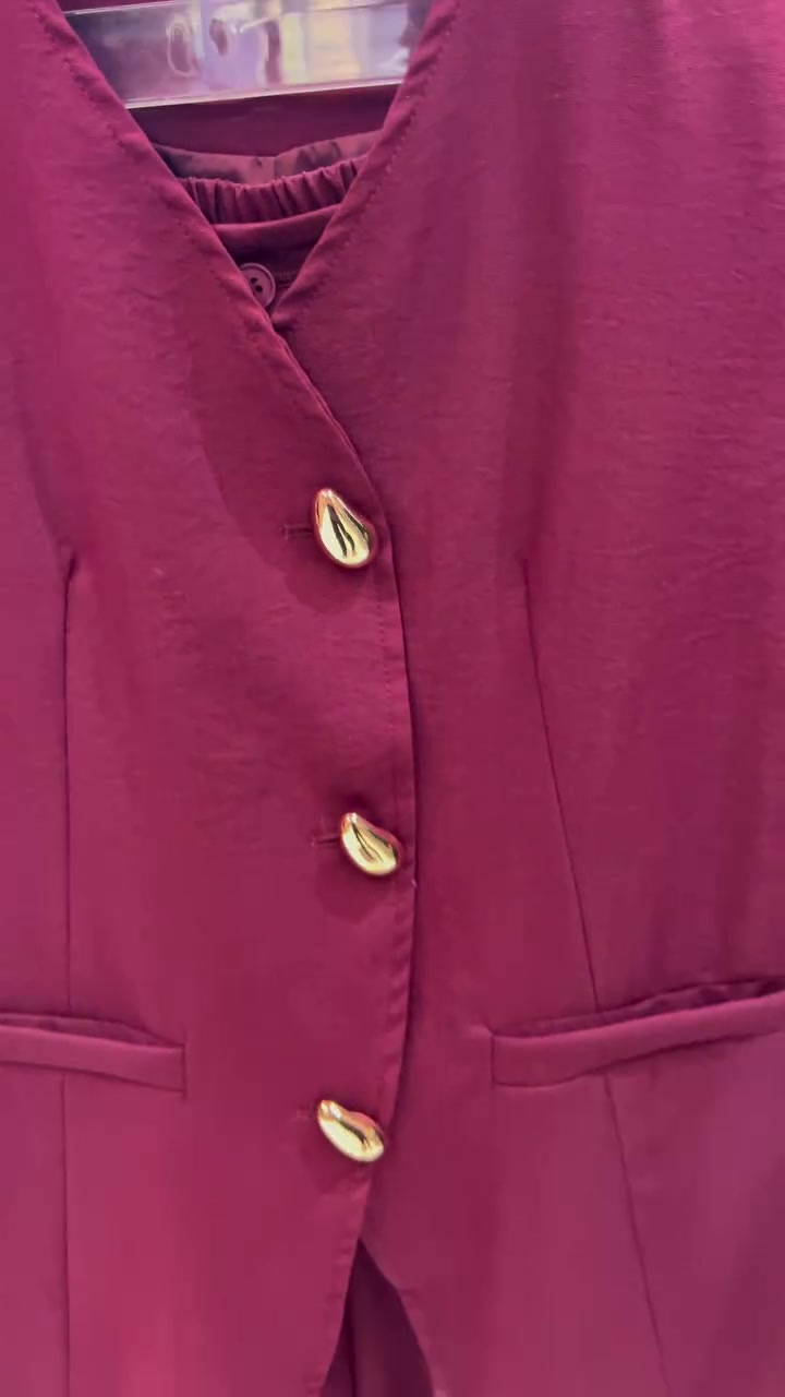 القياس:2XL ،XL ،L 💕
السعر:50،000🔥❤️

✨ سُكرة للأزياء النسائية (لكِ سيدتي)
👗 أناقة + نعومة + ذوق خاص
🧣 جمالكِ يبدأ من سُكرة
📍 العراق بابل المسيب 
📞 ***********
