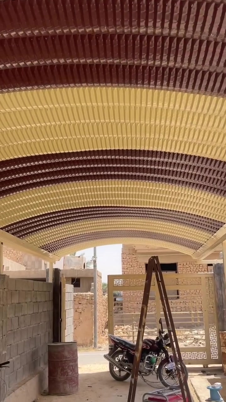 سلام عليكم
مستمرين بتنفيذ جميع انواع واحجام السقائف 

١-الكيسبان
٢-السندوج 
٣-الجينكو 
ولاسقف السندوج. +كرفان 
شنو عندك حاضرين وبانسب لاسعار 
تواصل. ***********
