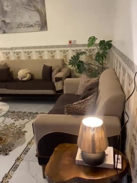السلام عليكم عيوني تخم للبيع تفصال جديد استخدام شهرين فقط نضيف اي ضرر مابي للاستفسار واتس اب ***********
