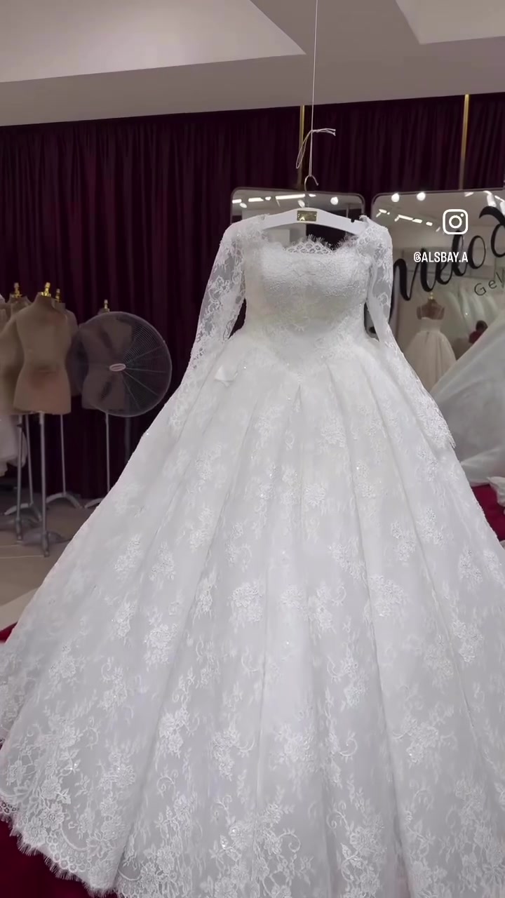 عرض خاص عرض خاص 

عرائس محمود الذنون 

اي فستان عرس داخل المحل صار بس 75  الف مع ملحقات 

كامله هدايه من باقه وتاج وطرحه و كبع 

وجنط  هم هديه مع الفستان 

والفقير ولي ما عنده يجي ياخذا من يمنه هديه الي يعحبه ياخذا 
بدون مبلغ مالي  

عرائس محمود الذنون 
الموقع جدعه مقابل الخليل مول بل القرب من مول الحارث 
للاستفسار ***********

