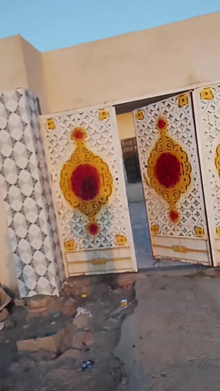 بيت للبيع • ٢٠٠م