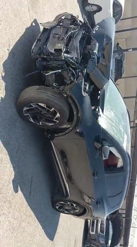للبيع سبورتج 2025 فول 1/1 عله احادثها السياره حره مكمركه السعر 160 وبيها مجال العنوان بغداد الزعفرانيه *********** اتصال فقط
