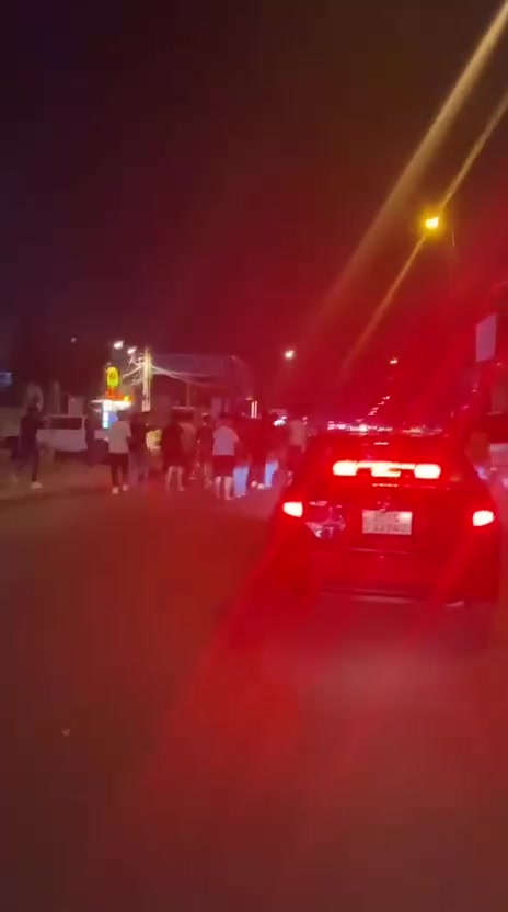 سلام عليكم براد فيام جبير جديد لك  مال حمودي سمند 
سبب الوعود الكاذبة 
٥٥٠ الف   ماكو بهل سعر ع فحص وين مجان
***********
