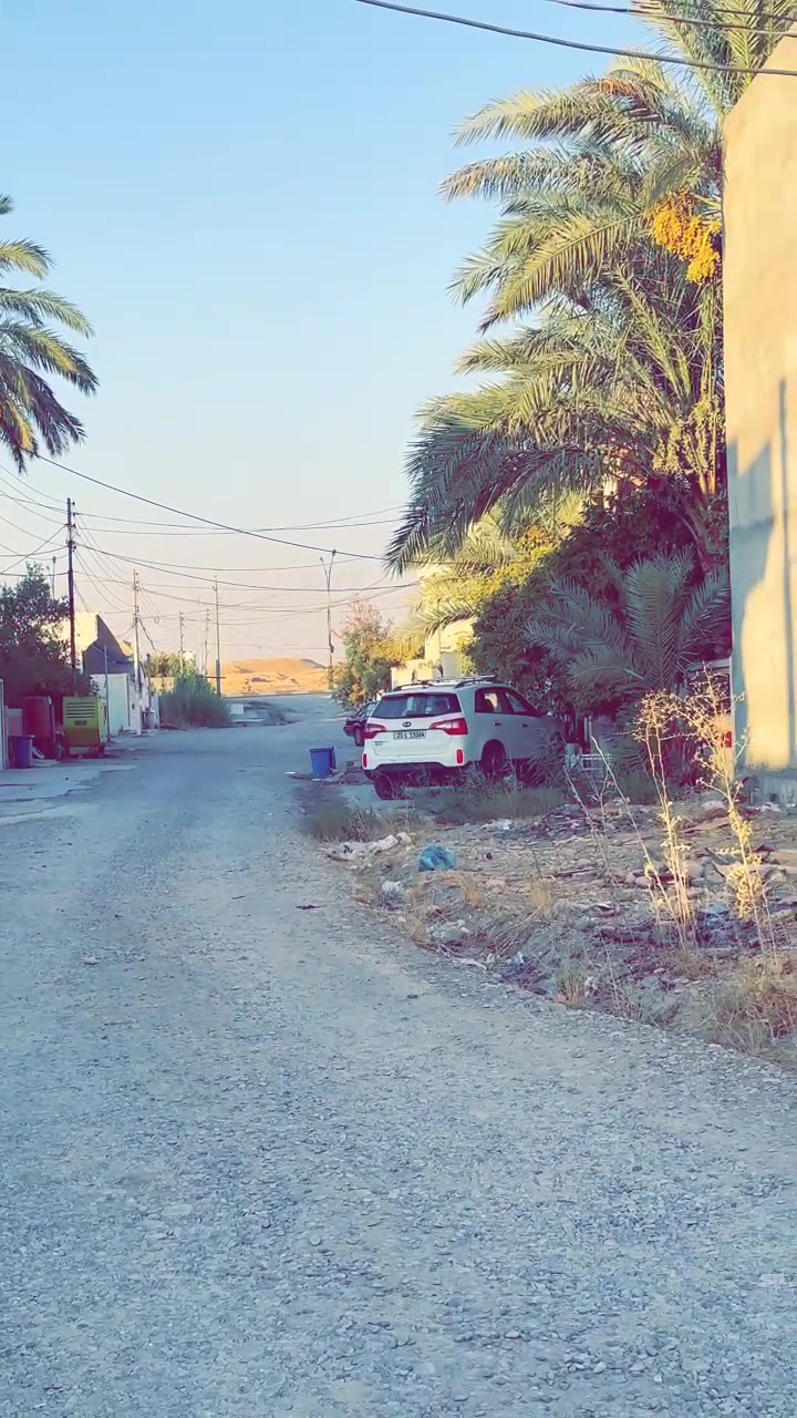 � مشتملات عدد 3 للبيع – قيد الإنشاء والتسليم كامل
✨ فرصة مميزة للسكن والاستثمار في موقع ممتاز

📐 مساحة كل مشتمل:

• 100 م² طابو

• المساحة الفعلية بالواقع 130 م²

🏡 المواصفات:

• دكتات سقف مغربي

• واجهات ألمنيوم

• استقبال

• مطبخ

• هول داخلي

• غرفة نوم + صحيات بالطابق الأرضي

• غرفتان نوم + صحيات بالطابق الثاني

• واجهة البيت مفتوحة على حديقة 🌿

• بناء حديث وتشطيب بمواصفات ممتازة

• قيد الإنشاء والتسليم كامل

📍 الموقع: خانقين – حي رمضان

خلف المحكمة، قرب متوسطة صلاح الدين

📞 للاستفسار والتفاصيل:

***********
