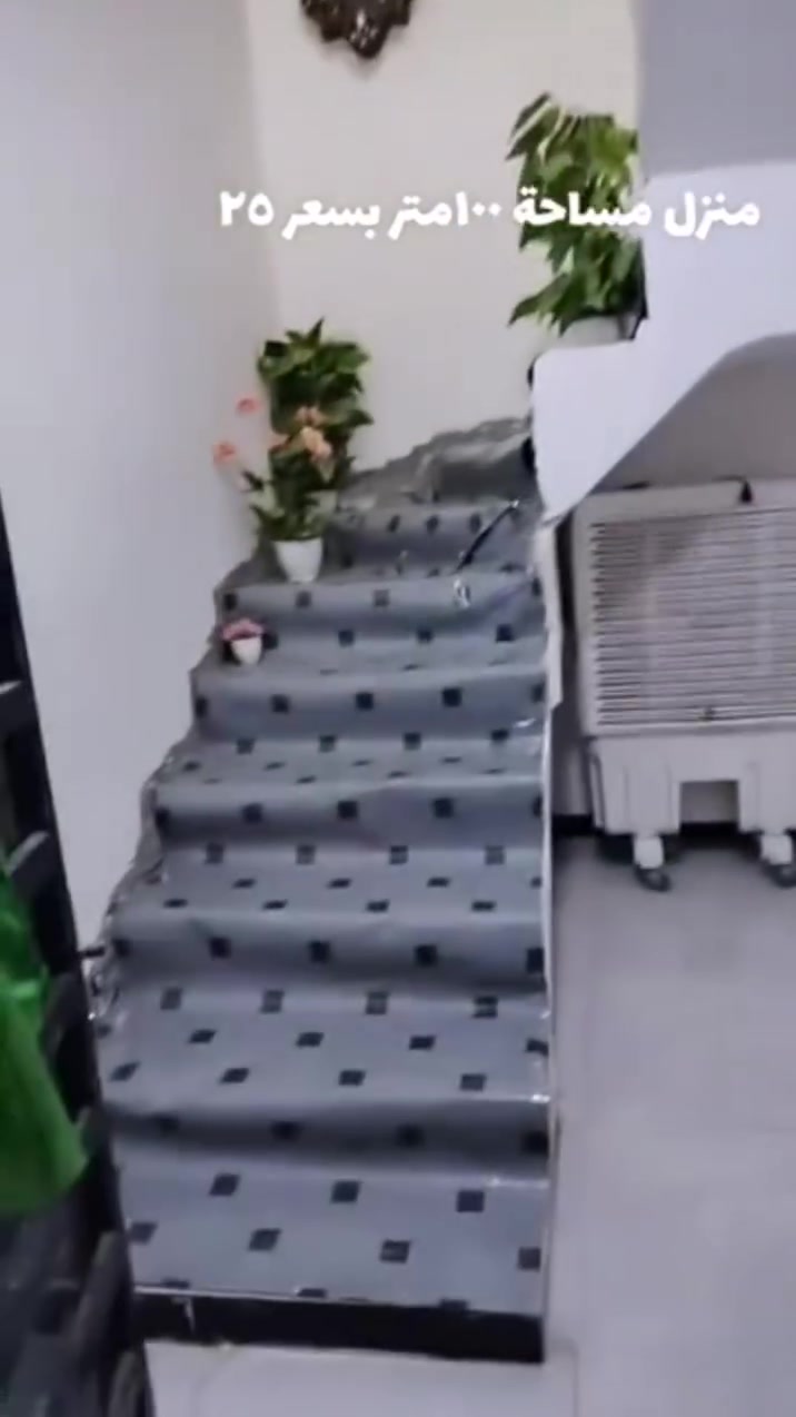 منزل بسعر ٢٥ مليون طابو صرف مطلوب اسكان ٢٦ مساحة ١٠٠ متر(٨×١٢.٥ )في بغداد المدائن ناحية الوحدة  بناء سنة ٢٠٢٥ موجود كهرباء ماء اساله مولد سحب شارع تبليط 
وبأسمي ***********
***********
