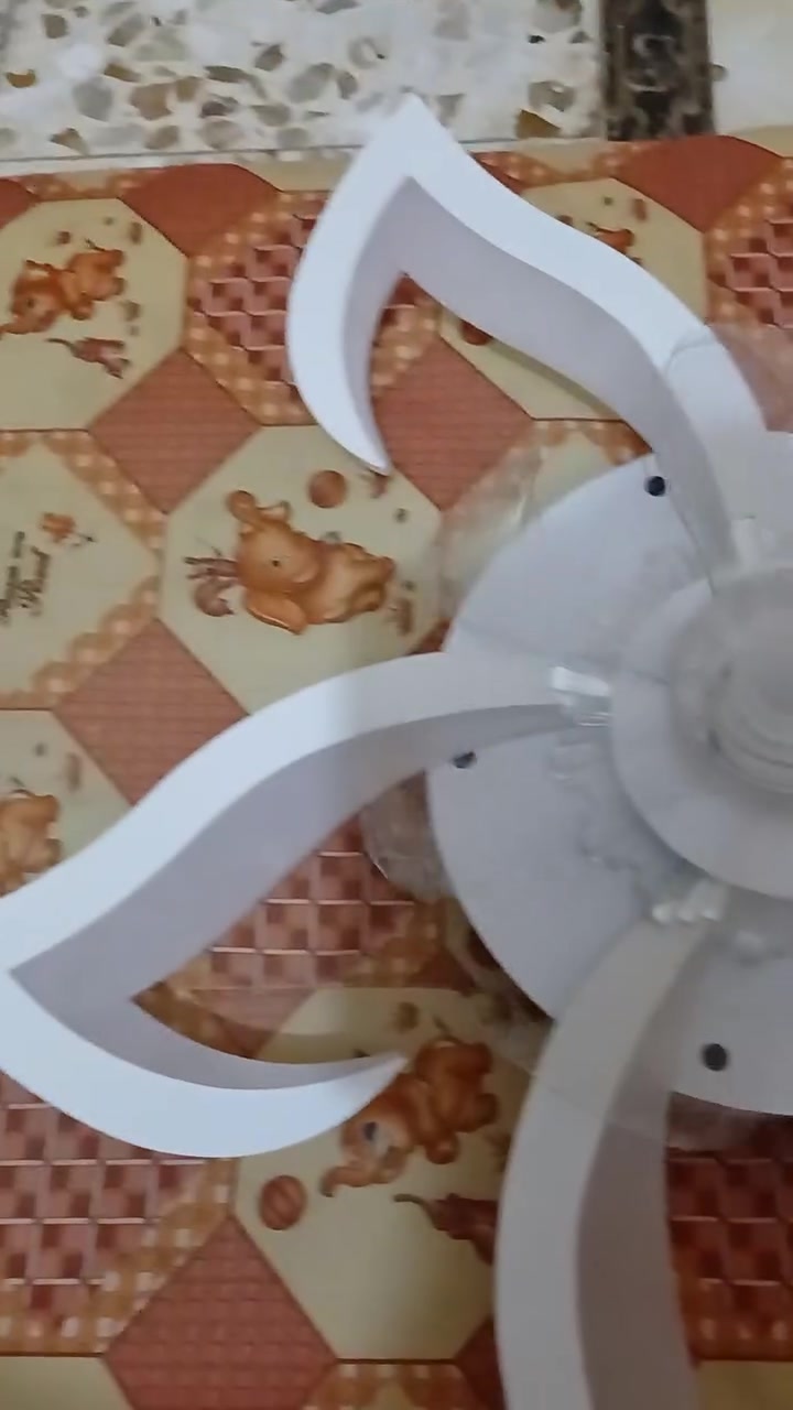 مروحة • ألوان ليزر • ما اشتغلت