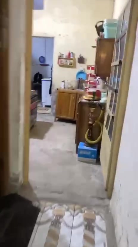 عدنه بيت للبيع بلسكلات ب٥٠ طابو صرف طابق واحد  مدخلين مساحه ١٠٠ متر
*********** متواجد واتساب
