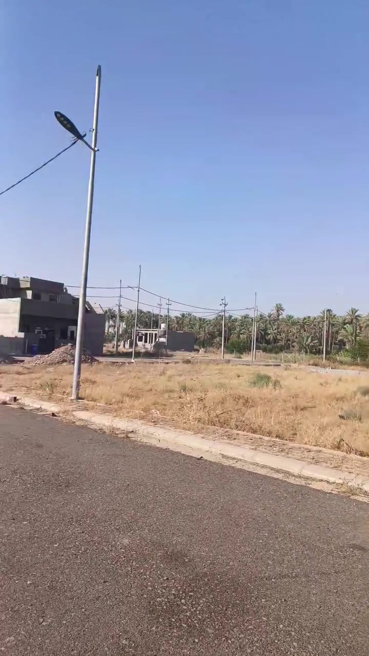 🏡 فرصة مميزة لامتلاك قطعة أرض في خانقين
📍 الموقع: ديالى – خانقين – خلف مسبح مرواري
🔹 المساحة: 165 م²
🔹 الواجهة: 10 م
🔹 النزال: 15 م
🔹 نوع السند: طابو زراعي
✅ المنطقة مخدومة بالكامل:
شارع مُبلط
شبكة ماء
مجاري
💰 السعر المطلوب: 36 مليون دينار
🤝 قابل للتفاوض مع الجادين فقط
📞 للاستفسار والتواصل: ***********
لا تضيع الفرصة... موقع مميز وسعر قابل للتفاوض.
