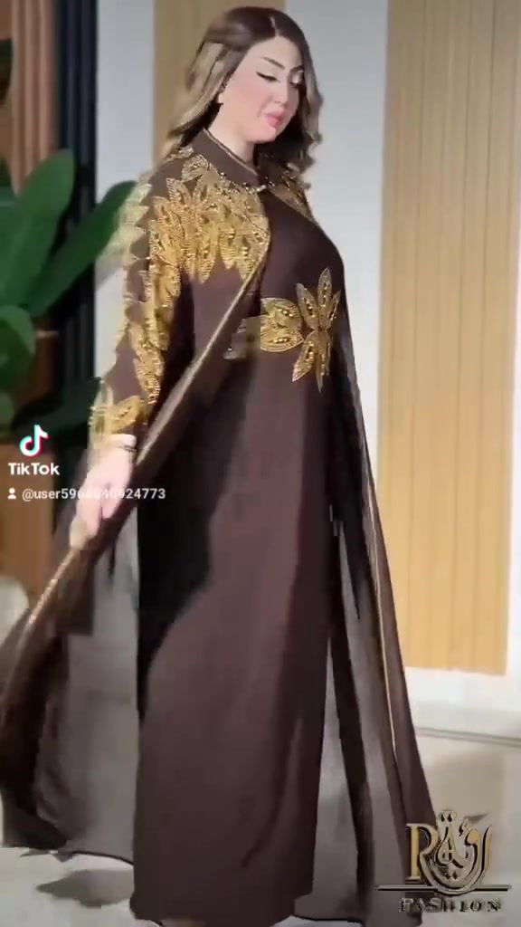 ملابس • ماكو تفاصيل