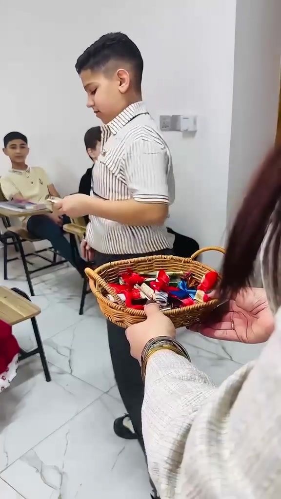 احتفالية وتوزيع عيديات 🌹عيد الفطر 
مع طلابنا الحلوين 
معهد الشهم مو بس تدريس 
عالم جديد من التعلم 
العنوان شارع 40 خلف كفاءات السيدية 
***********
