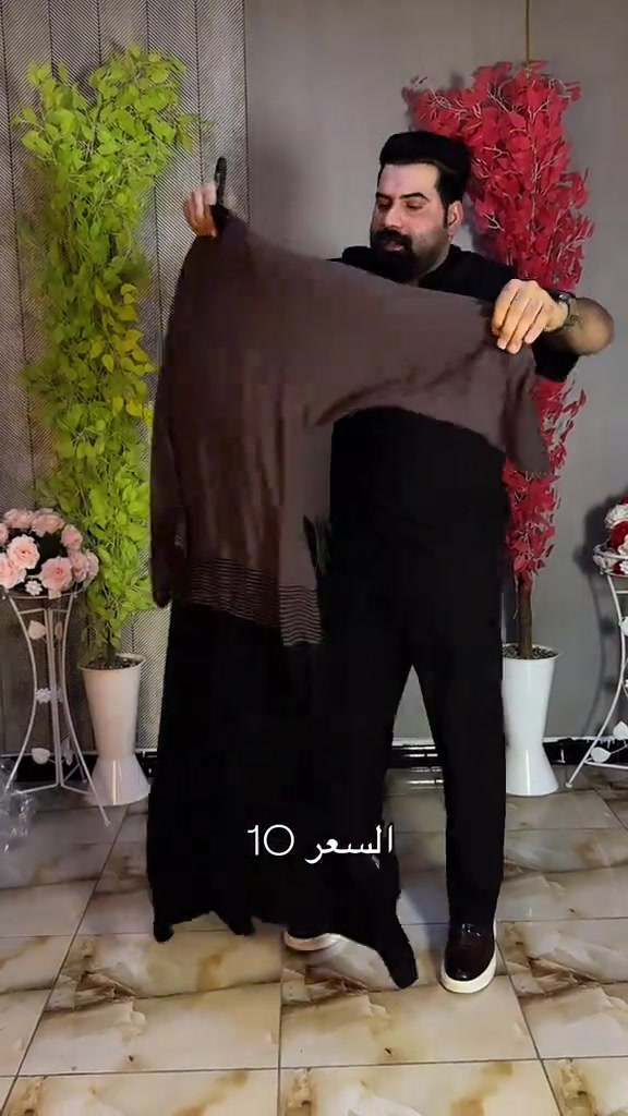 

نص مكتوب في الصور:
- السعر 10