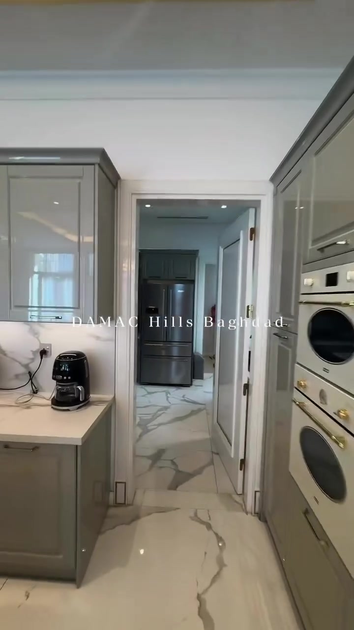 داماك هيلز بغداد🔥 فرصة نادرة لامتلاك توين فيلا 🏡 لفترة محدودة جداً 🚨 عدد الوحدات 50 متاح حالياً بأولوية الحجز فقط.

امتلك الآن توين فيلا في أرقى مجمعات داماك هيلز بغداد – مجمع لامار المطل على البحيرة 🌊✨

🏡 مساحة البناء: 240 م²
⚡ الحجز وأسبقية الاختيار حالياً بأولوية الدفع

⭐ متوفر فقط 50 فيلا حصرية في مجمع لامار، أحد أفخم مجمعات داماك هيلز بغداد، والمُحاط بالقصور الفاخرة وعلى الواجهة الرئيسية للمدينة.

لماذا تعتبر التوين فيلا فرصة استثنائية؟

✅ سعر مميز جداً للمتر المربع
✅ تصميم هندسي عملي وواسع الاستفادة من المساحات
✅ خطة سداد مريحة وأقساط منخفضة
✅ نفس مفهوم وتصميم الفلل الأكبر حجماً بسعر أقل بكثير
✅ من أكثر أنواع الفلل طلباً وأقلها توافراً في السوق العراقي

لماذا داماك هيلز بغداد؟

✨ مجتمع سكني متكامل بمعايير عالمية
📍 دقائق فقط من مطار بغداد الدولي
🎓 بجوار الجامعة الأمريكية
🛡️ من أكثر المجمعات السكنية أماناً في العراق
🏫 🏥 🛍️ جميع الخدمات متوفرة من مدارس ومستشفيات ومراكز تسوق ومرافق ترفيهية
⚡ كهرباء خصخصة بقوة 97 ميغاواط
🌳 مشروع ضخم بمساحة
للاستفسار و الحجز 
***********
***********

#العراق #بغداد #اكسبلور #لايك #عقارات
