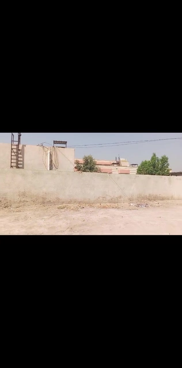 يوجد في قضاء المحمودية
حي الصناعة 
قطعة أرض طابو صرف 
150م
زنجيل امامها شارع 30 وخلفها شارع 10
السعر اتصل او خاص
منطقة مخدومة ،ماء ,كهرباء, مجاري 
•مكتب مجاز من غرفة تجارة بغداد 
وأيضا منصة عقاري لجميع التعاملات العقارية ••••
***********
*********** (واتساب)
 /يتوفر محامي مختص للتعاملات العقارية 
‭
