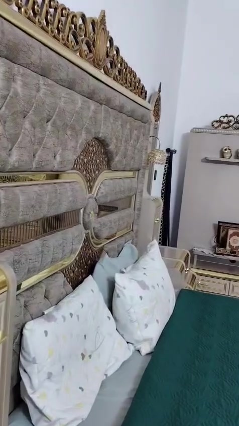 غرفة نوم للبيع جديده استخدام قليل السعر 3 مليون ونص  وييها مجال للشراي
للتواصل *********** واتساب
