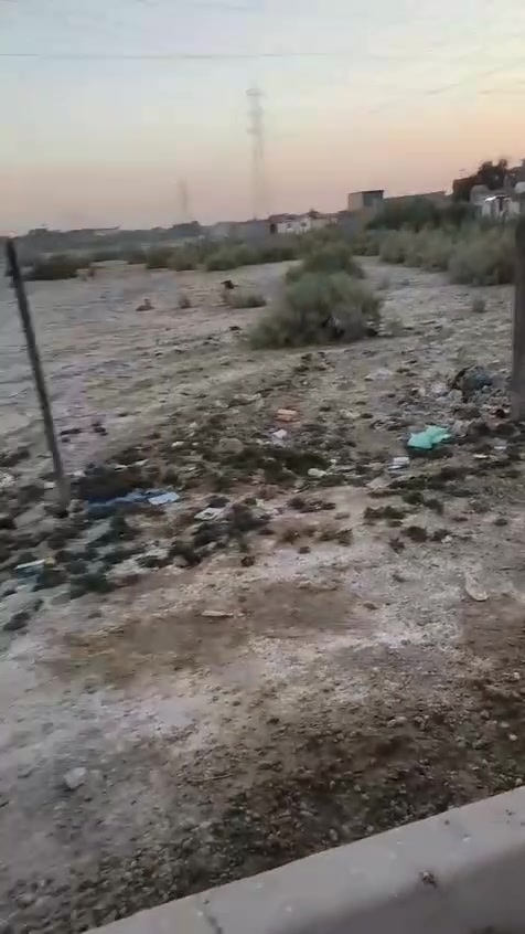 السلام عليكم دونم للبيع سند ٢٥ الواجهه ٢١ النزال ١٠٠ واحد وعشرين تشتري مباشر من صاحب الأرض العنوان سبع قصور شارع أسواق وليد الشموسي او شارع حزب الدعوه بنهايه الشارع الدونم موجود السعر ١٣٠ وبي مجال للاستفسار الاتصال بهذا الرقم ***********
