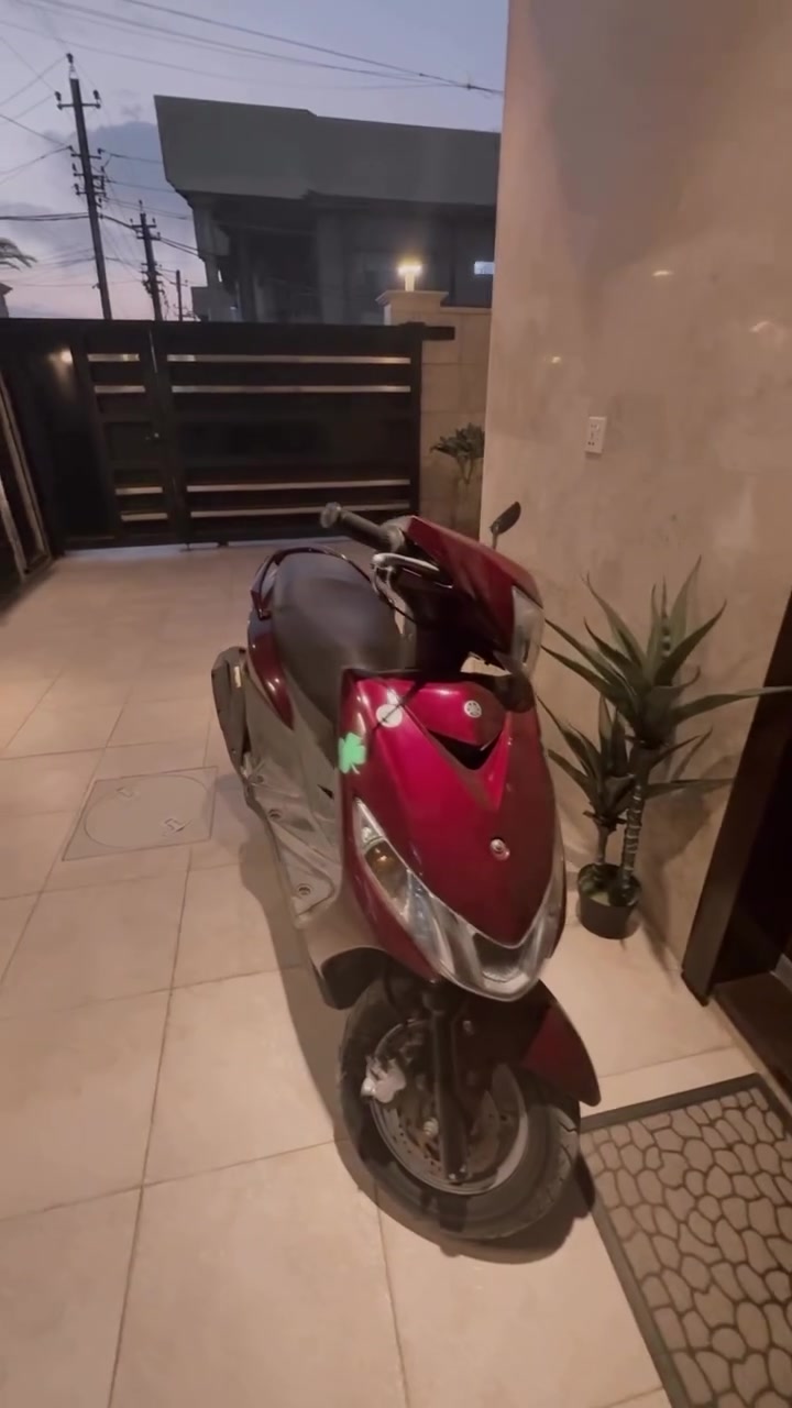 السلام عليكم دراجه gtr حديث رمبه دراجه جديده بعده برغي مامفتوح بيه مكينه بلاديه شرط دراجه نكره سلف اي نقص مابيه 
كامله مكلمه ولامعمره دراجه بعده بحاله الوكاله كله بلادي من كفرات للبراغي دراجه شلعه معدل ماشاء الله تخبل 
العنوان بغداد البياع الشرطه الرابعه 
للإتصال والاستفسار واتساب او رصيد ؛ ***********
