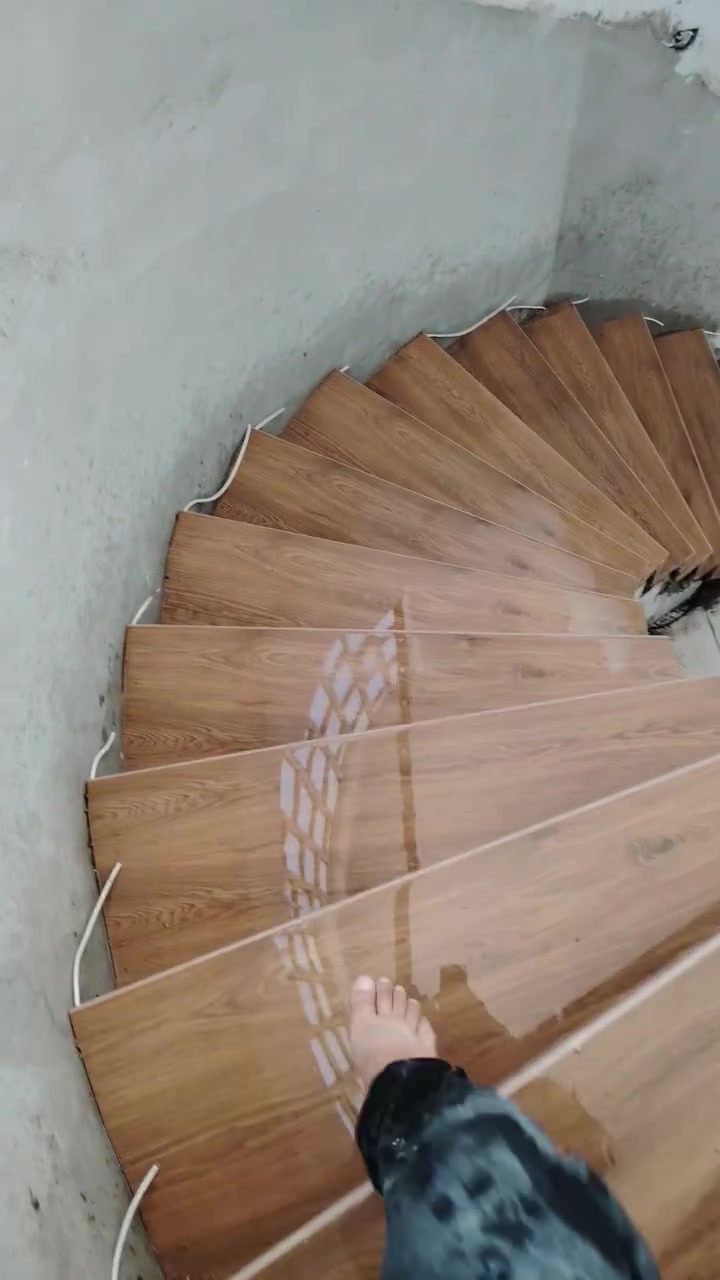 اصطا سيراميك جدار ارضي مرمر شغل هندسي شرط درجه اولى نشتغل بذمه وضمير ان شاء الله اللي يحب يتواصل خاص او يتصل ***********
