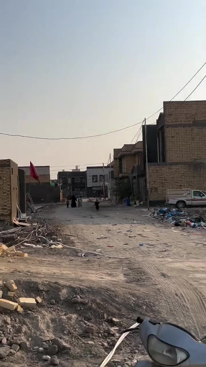 خلو لايك❤️بيت للبيع فقط
150 متر البناء حديث درجه اولى
البيت طابو صرف بالاسكان الصناعي عله طريق الحولي محتوى البيت على غرفتين نوم وطارمه واستقبال وصاله ومطبخ وصحيات داخليه وخارجيه ومنور السعر والتفاصيل اتصل ***********
