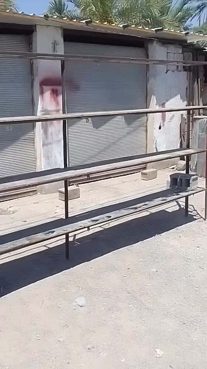رف طول 5 متر عرض 40 اربع خانات حديد ما مستخدم سعره 250 بي مجال مقداديه سنسل /***********

