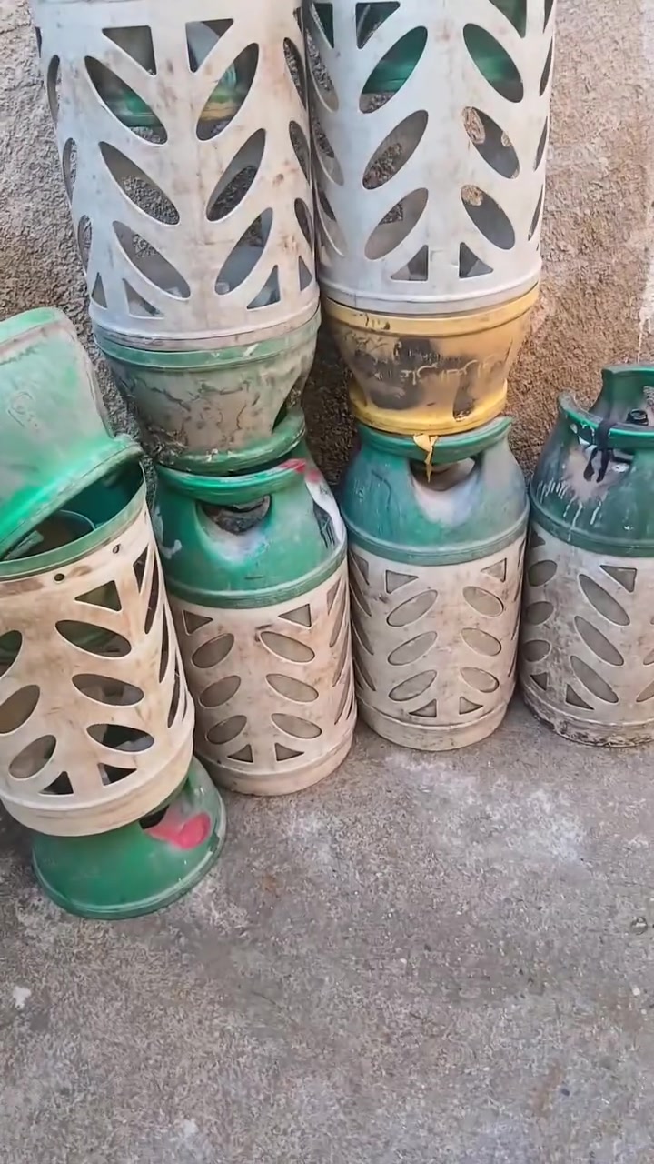 بلاستيك للبيع مكاني مدينة الصدر سعره ١٧٥ الف ***********

