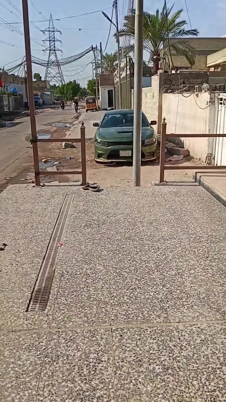 السلام عليكم اسواق للبيع هي وغراضها مكان بغداد الحبيبيه شارع المركز قربها مدرسه رقم الهاتف***********
