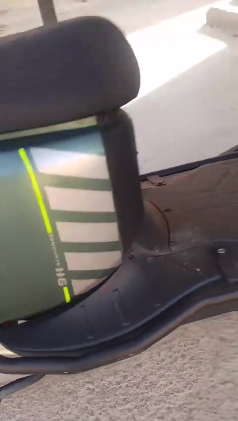 سلام عليكم 
دراجه لبيع 
جديده ماشيه ٧٠٠ ك 
مكان بغداد الدوره 
***********
