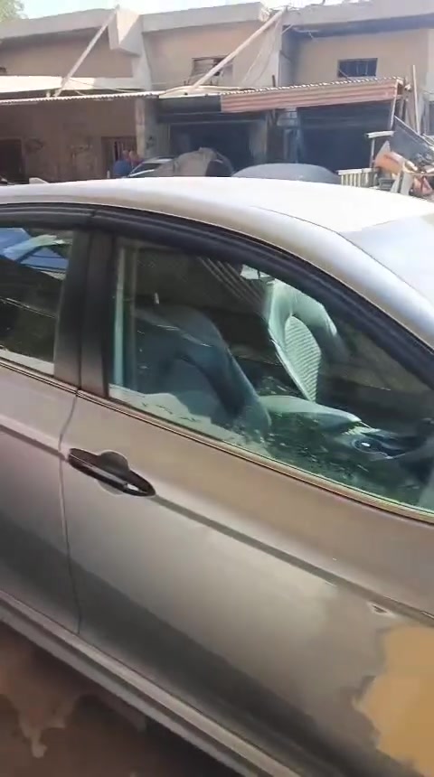 السلام عليكم للبيع سياره كامري موديل ٢٢ حادث جنطه مال امريكا فقط وطخه اباب أليم السايق ابيع علا هاي الوضعيه للستفسار اتصل سياره نظيفه الي ياخذه ابو مصلحه يكمله للستفسار  اتصل ***********
