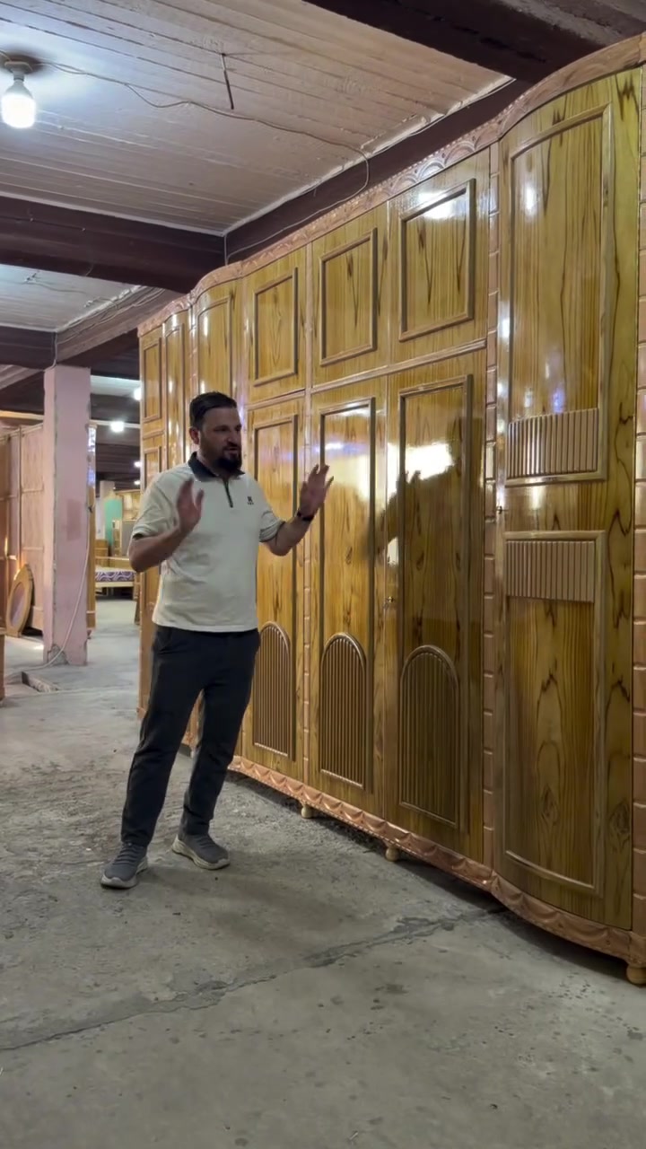 رقم الهاتف للحجز ***********
